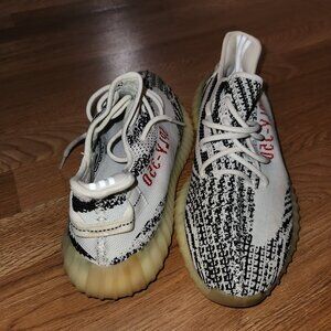 Adidas Yeezy Boost 350 V2 Low Zebra